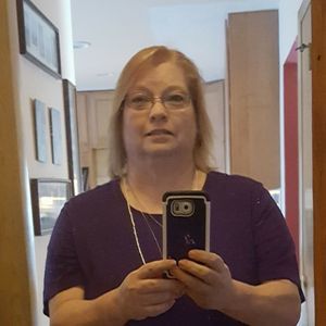 Meet your Posher, Denise